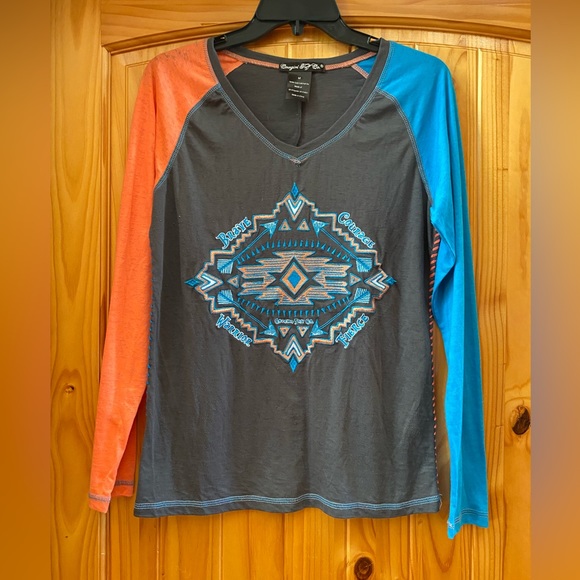 Cowgirl Tuff M Long Sleeve Embroidered Long Sleeve Top - Picture 8 of 9